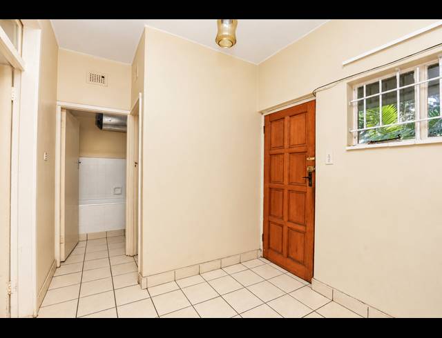 1.5 BEDROOM APARTMENT FOR SALE IN MORNINGSIDE